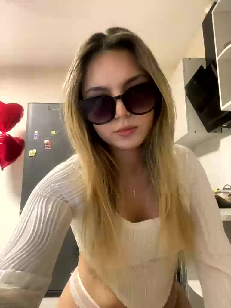 JULIE21 Live Sex December 14, 2025