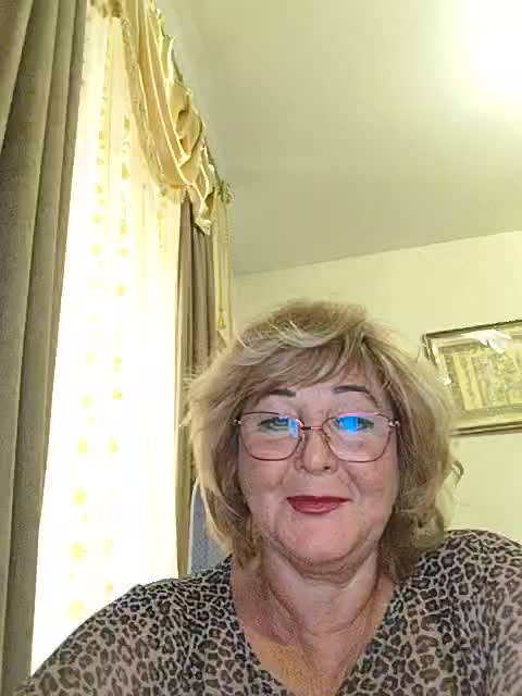 KarinkaSweet Live Sex December 13, 2025