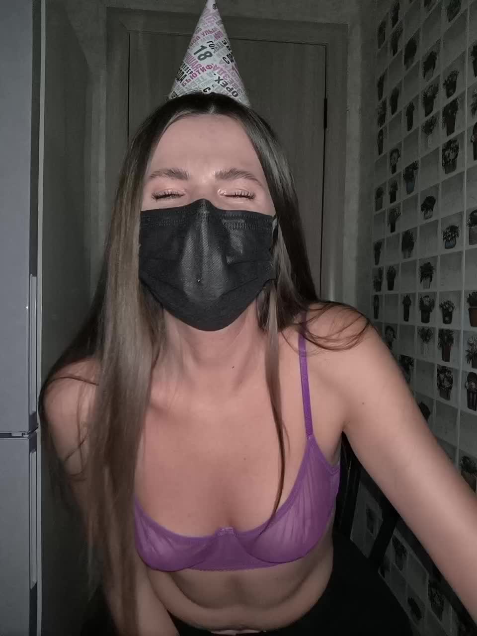 KitKat666 Live Sex December 13, 2025