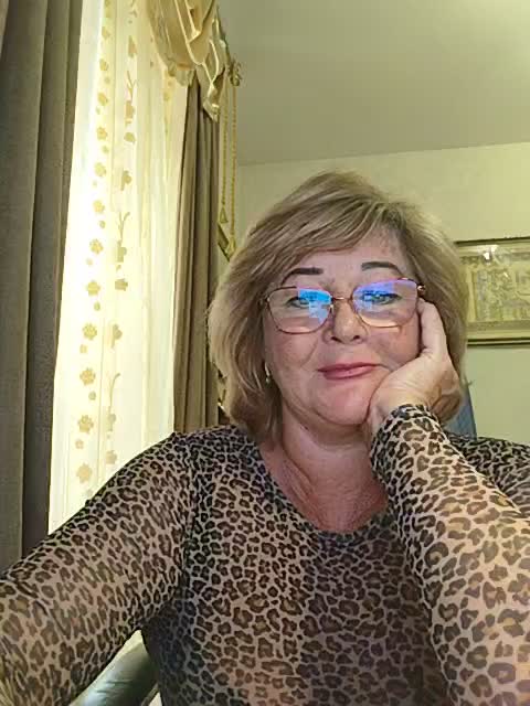 KarinkaSweet Live Sex December 13, 2025