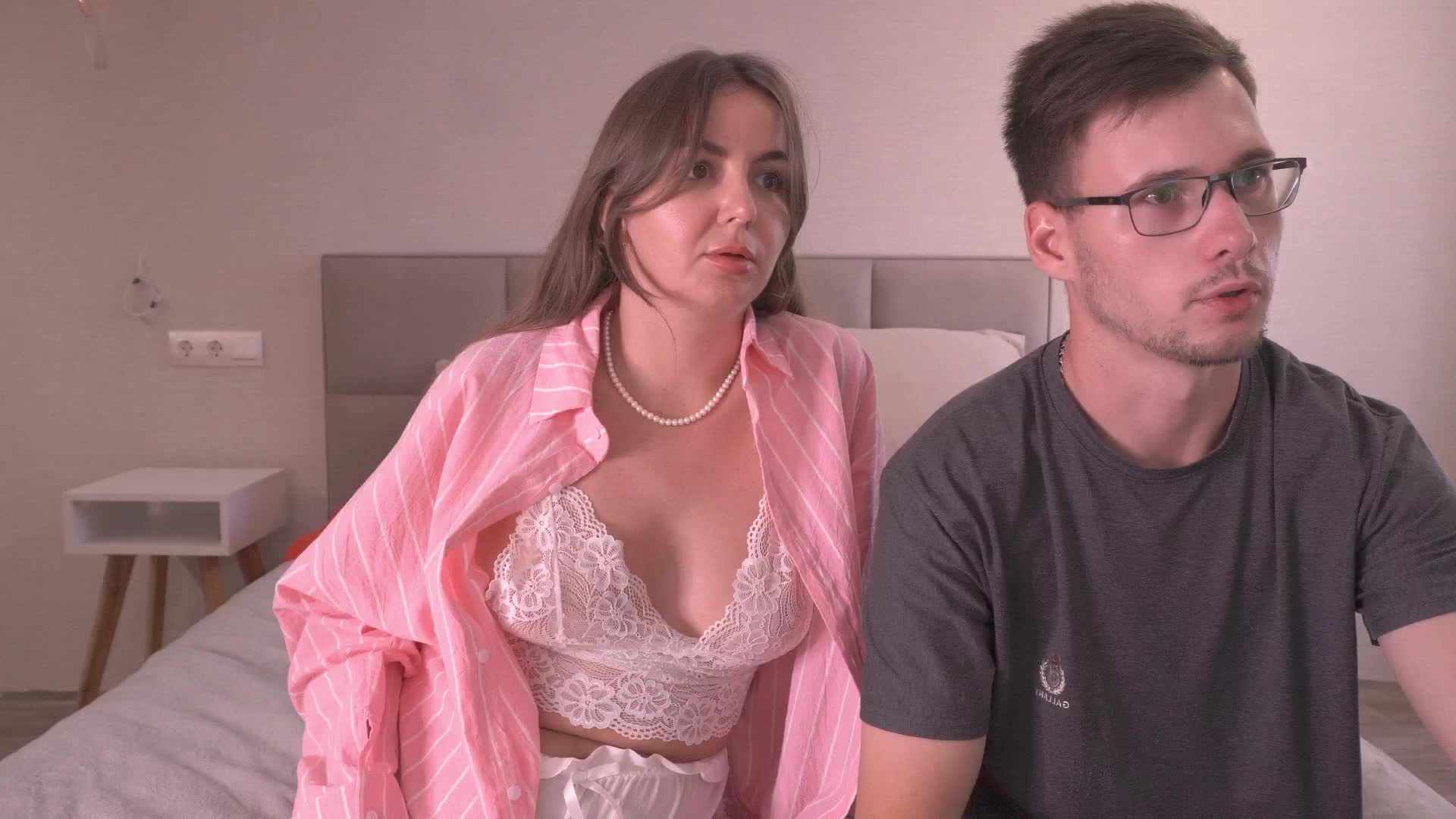 PashaAndMila Live Sex December 17, 2025