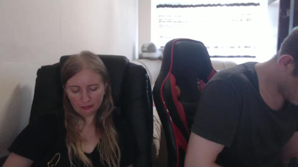 jenisandpeter Live Sex December 14, 2025