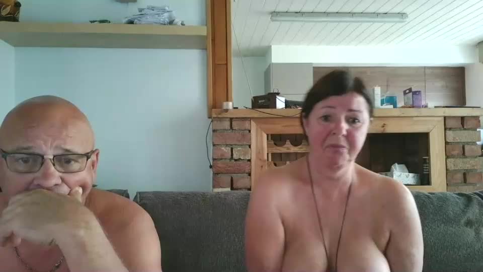 sanroom Live Sex December 14, 2025