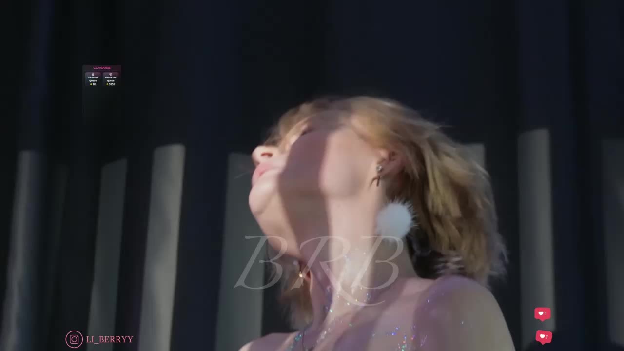 Li_Berry Live Sex December 17, 2025