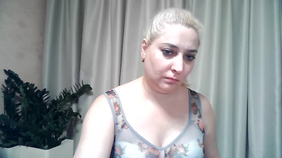 KickaIricka Live Sex December 14, 2025