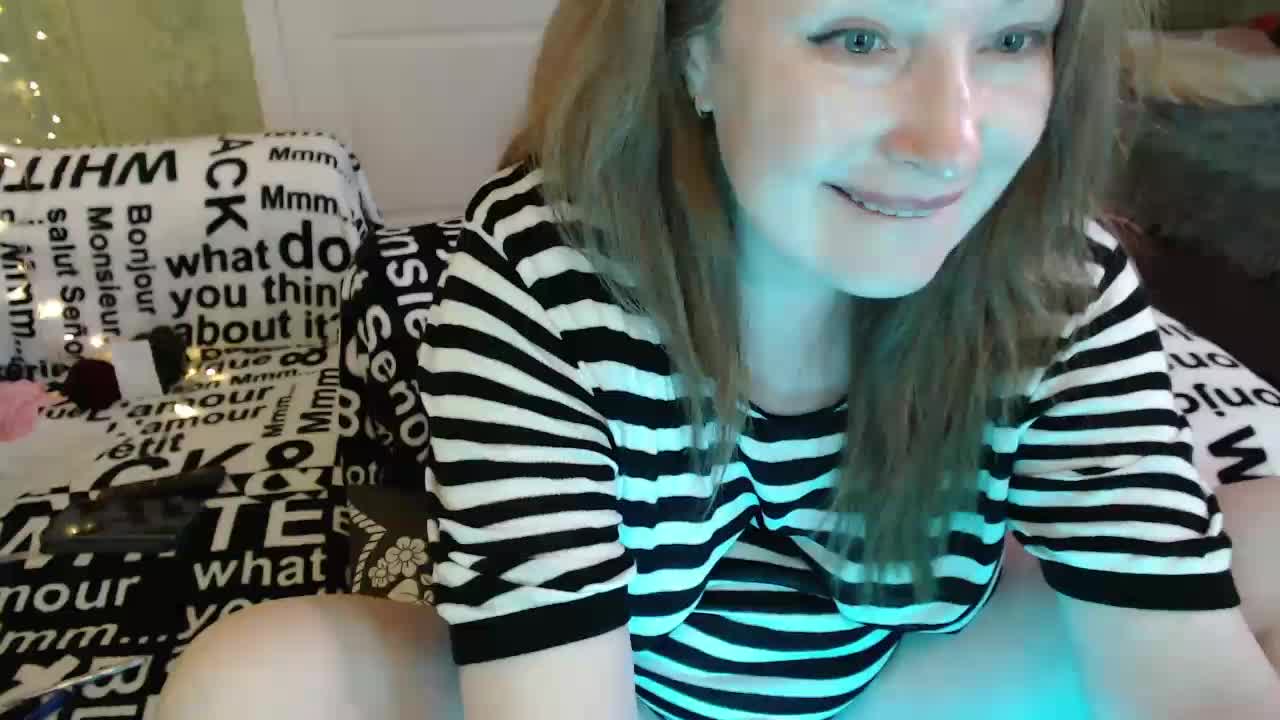 MeganIris Live Sex December 17, 2025