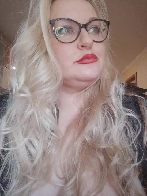 NushaMilf Live Sex December 13, 2025