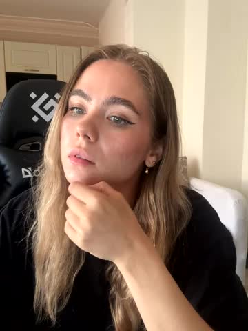 SkyBriii Live Sex December 13, 2025