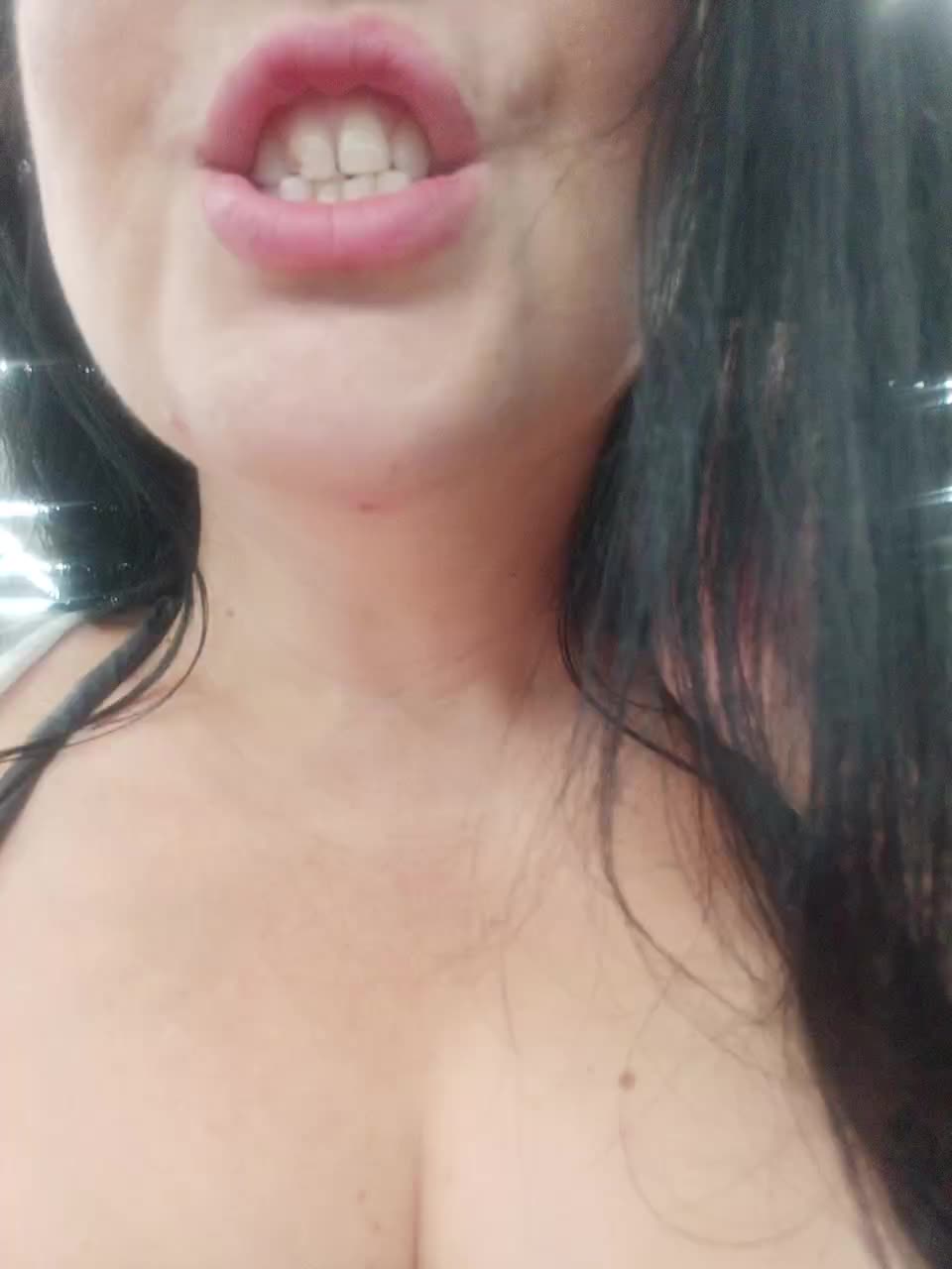 ViktoryDimond Live Sex December 17, 2025