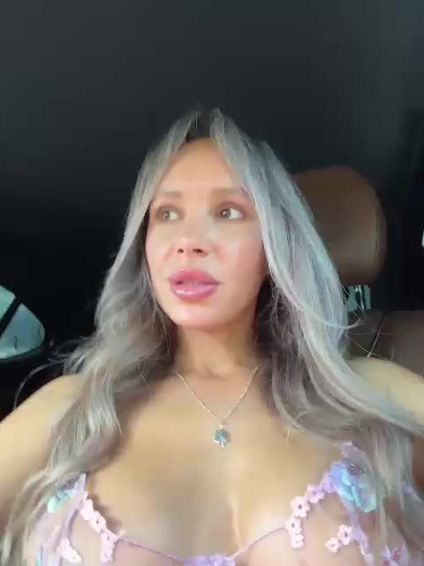 CandyViki Live Sex December 13, 2025