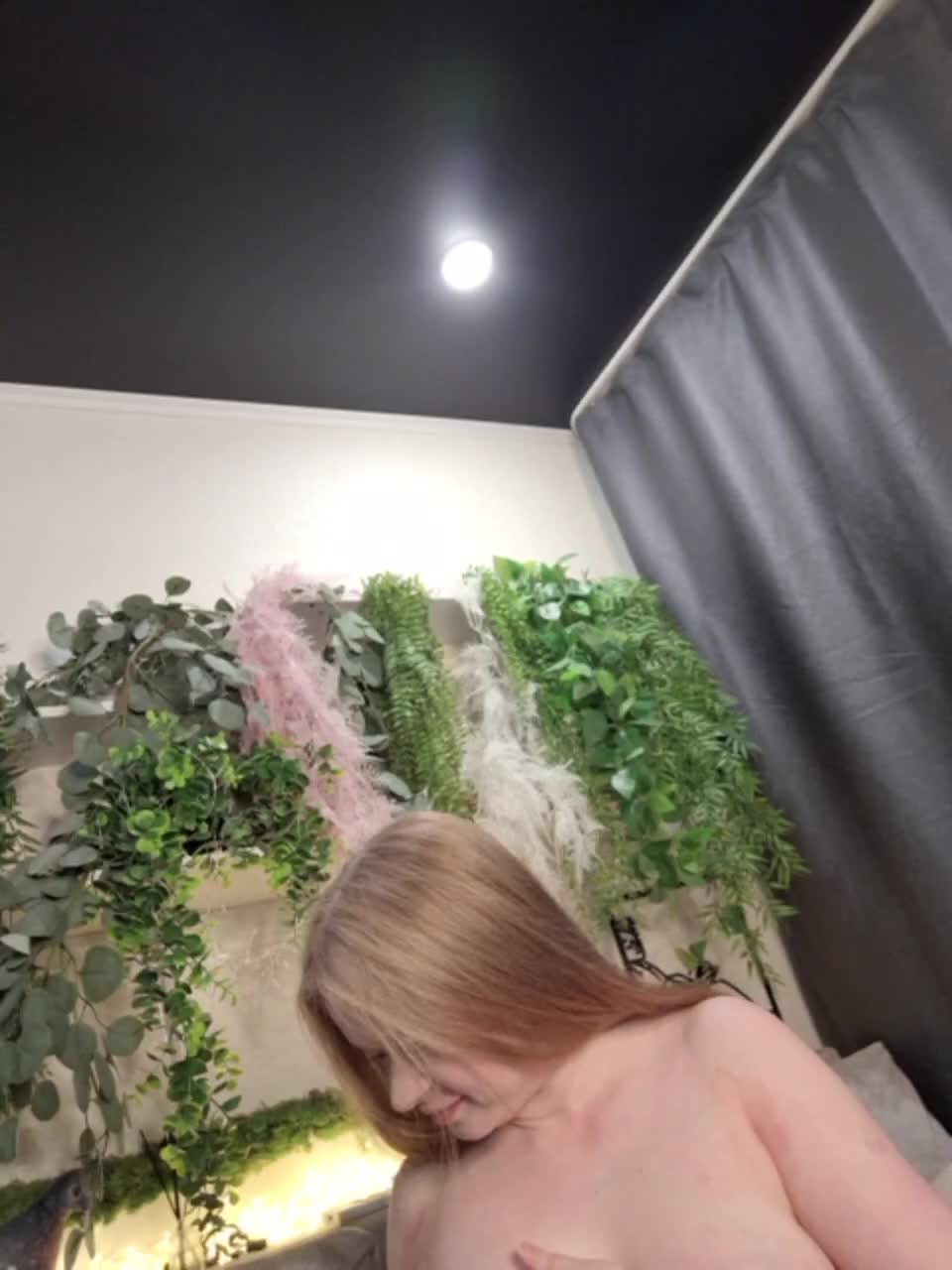 -scyrim- Live Sex December 14, 2025