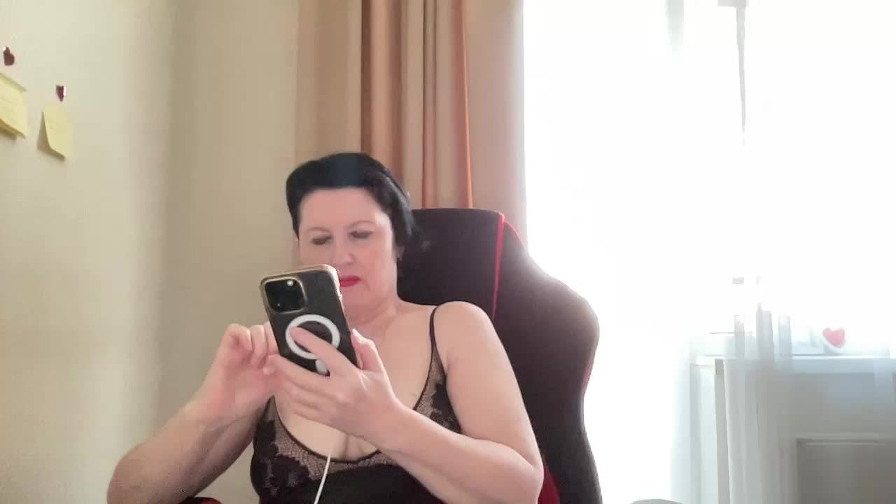 HotMilfPussy Live Sex December 15, 2025