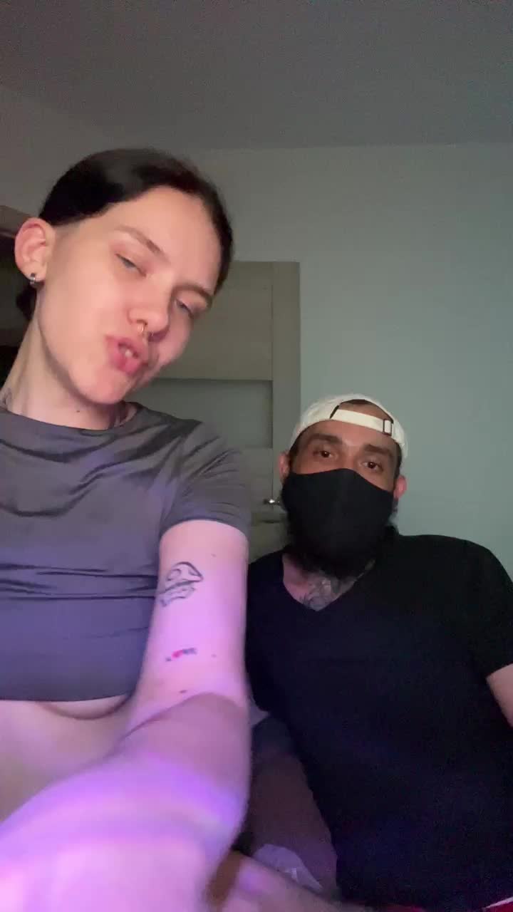 muzhzhena911 Live Sex December 15, 2025