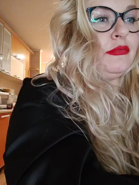 NushaMilf Live Sex December 13, 2025