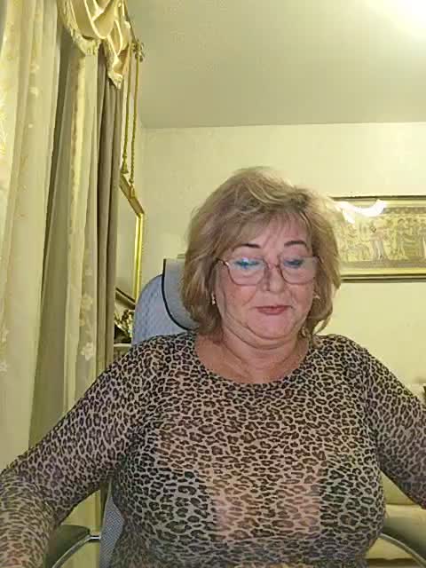 KarinkaSweet Live Sex December 13, 2025