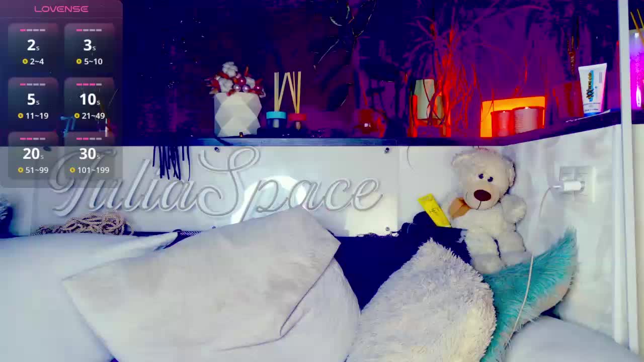 _JuliaSpace_ Live Sex December 17, 2025