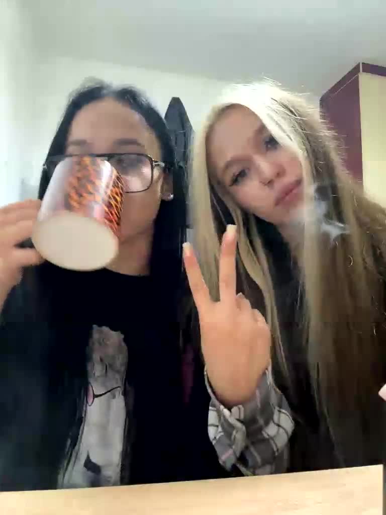 askorbinkiii Live Sex December 14, 2025