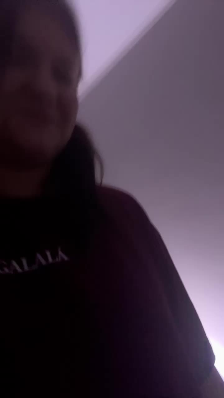 Light-cash Live Sex August 18, 2025