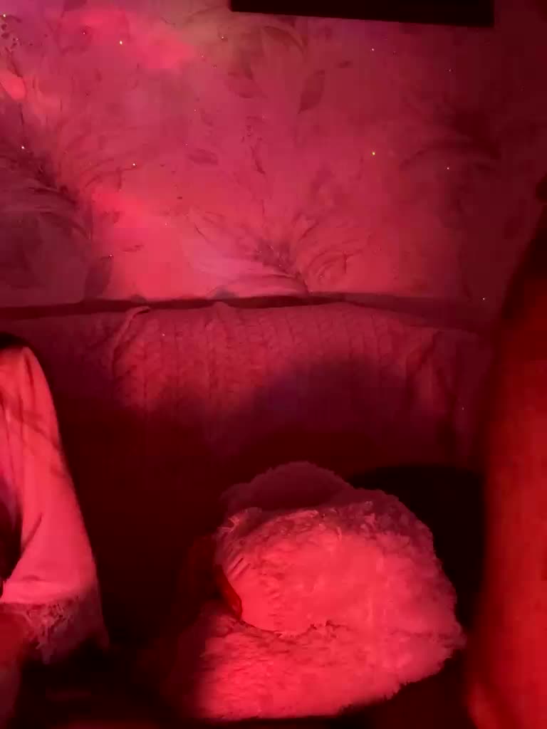 VIP17CoupleDream Live Sex December 17, 2025