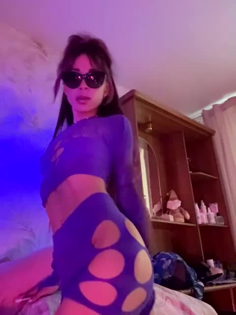 VIP17CoupleDream Live Sex December 17, 2025