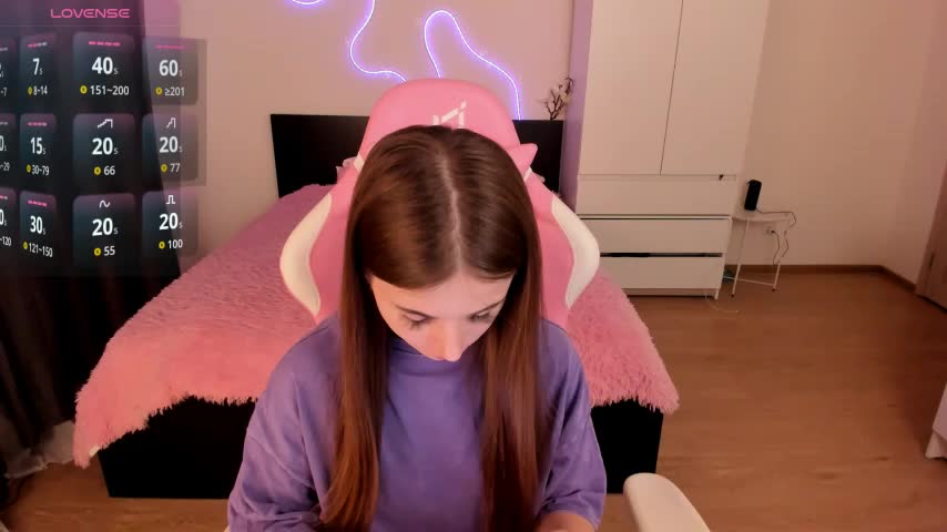 EmyClaws Live Sex August 18, 2025