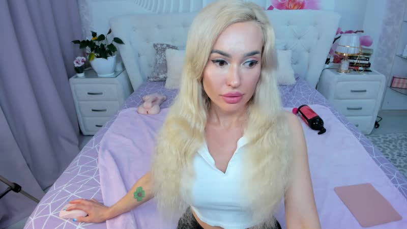 HottieSweetBritney Live Sex December 14, 2025