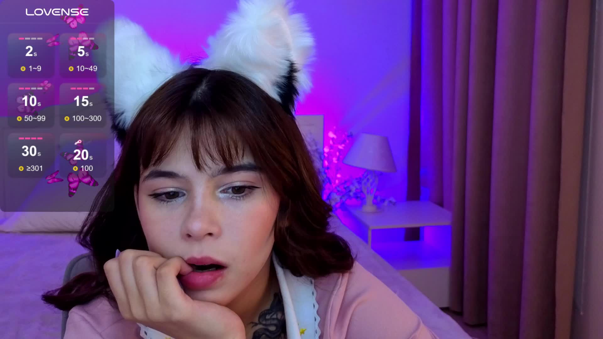 CoralineJones Live Sex December 18, 2025