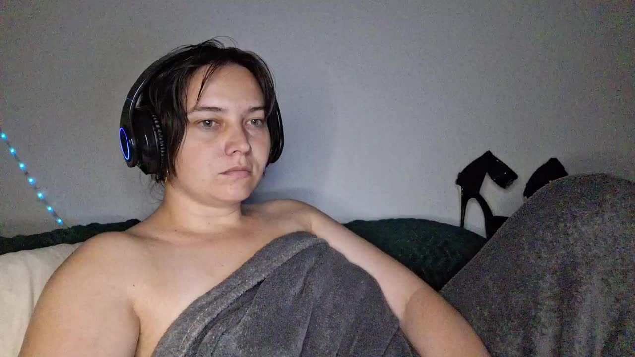 CyndeeWinter Live Sex December 17, 2025