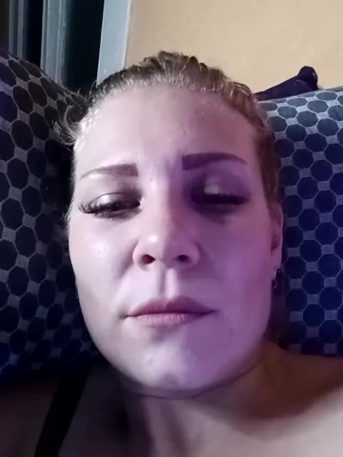 Aleksa26 Live Sex December 15, 2025