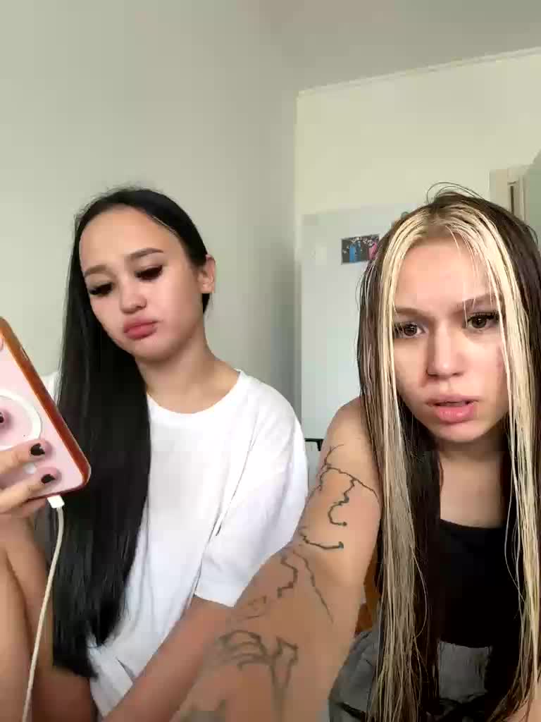 askorbinkiii Live Sex December 14, 2025