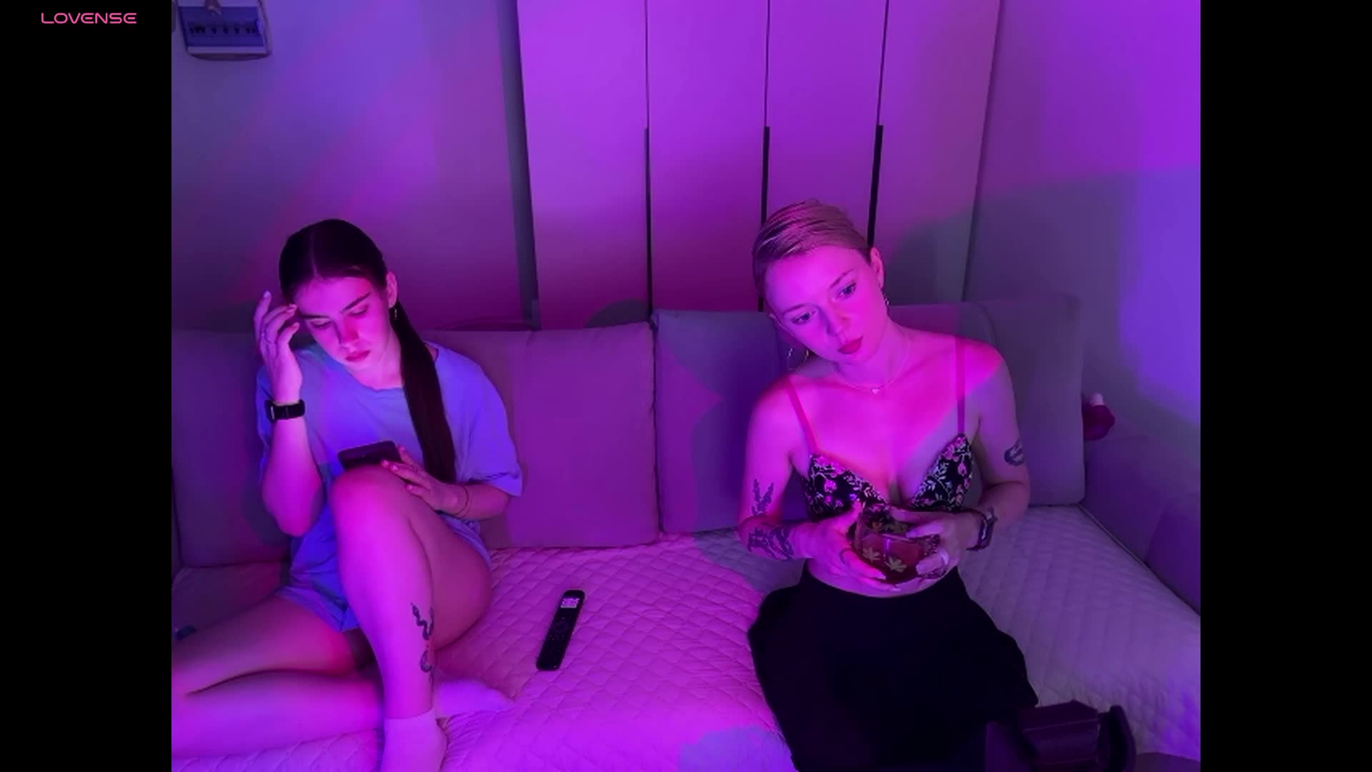 Maliinaa Live Sex December 14, 2025