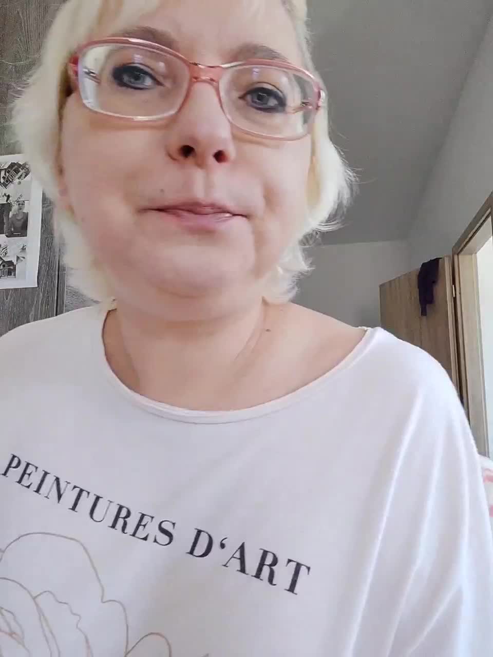 Vika211 Live Sex December 17, 2025