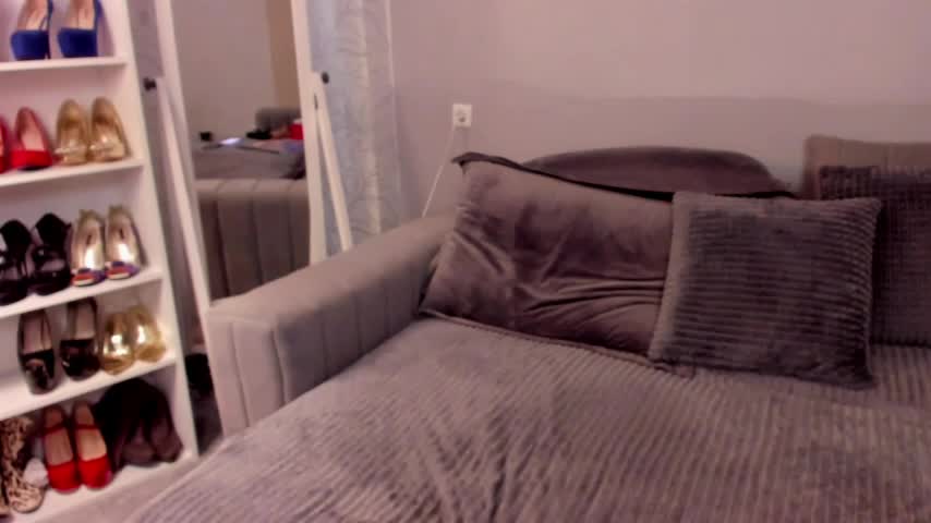 Jullia_Moor Live Sex December 13, 2025