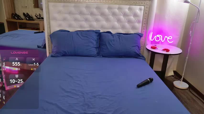 Alice_on_fire Live Sex December 14, 2025