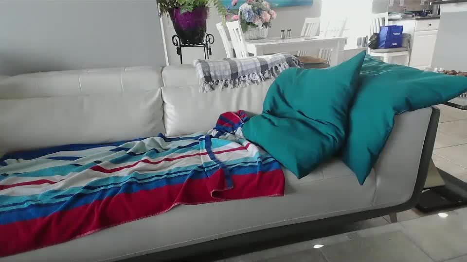 smallpenisbigtongue Live Sex December 17, 2025