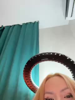 Ellidi Live Sex December 13, 2025