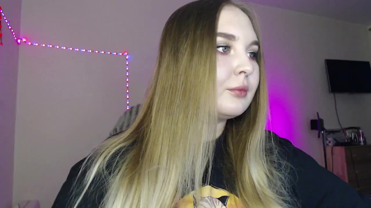 Greeenfriends6969 Live Sex December 13, 2025