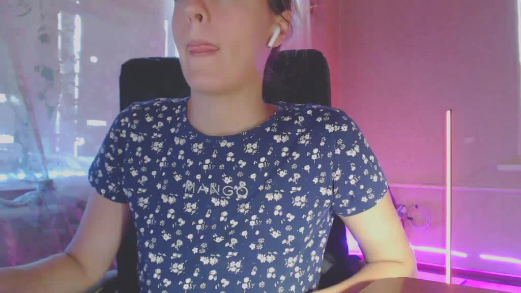 Babymuro4ka Live Sex December 17, 2025