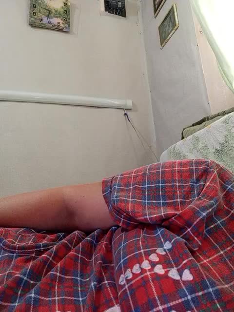 Konfetka80 Live Sex December 17, 2025