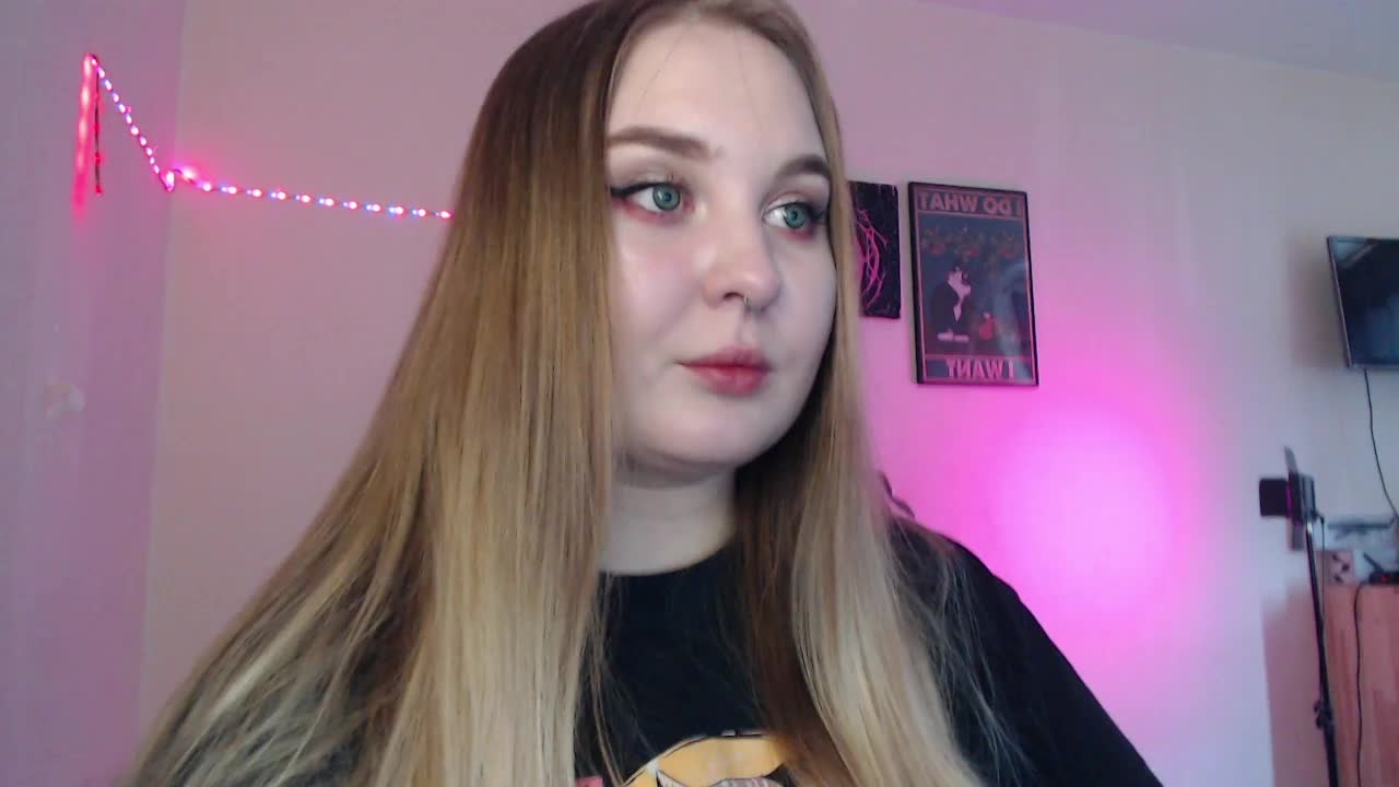 Greeenfriends6969 Live Sex December 13, 2025