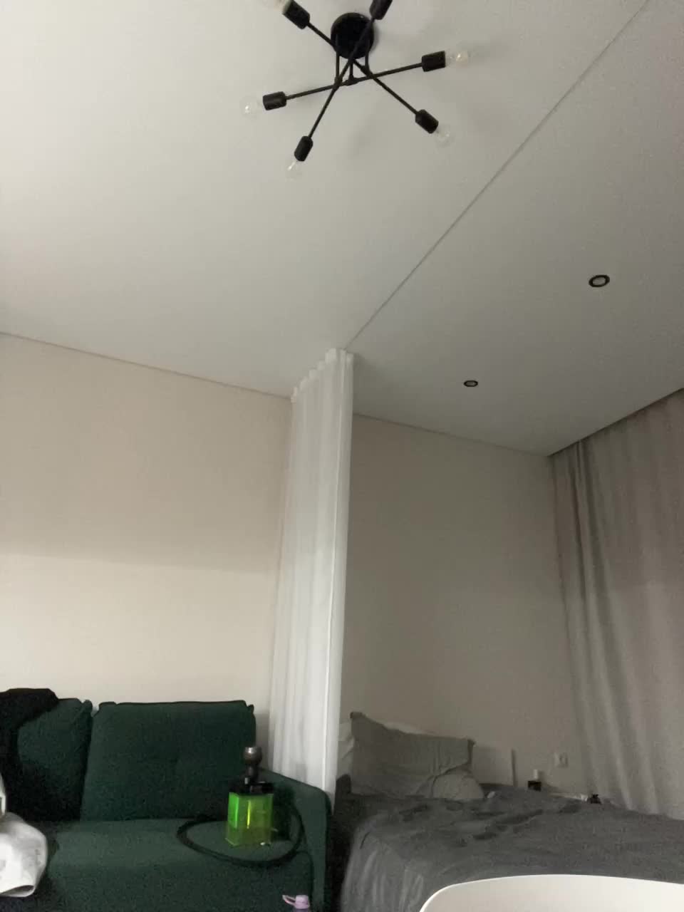 v_-_-_v Live Sex December 14, 2025