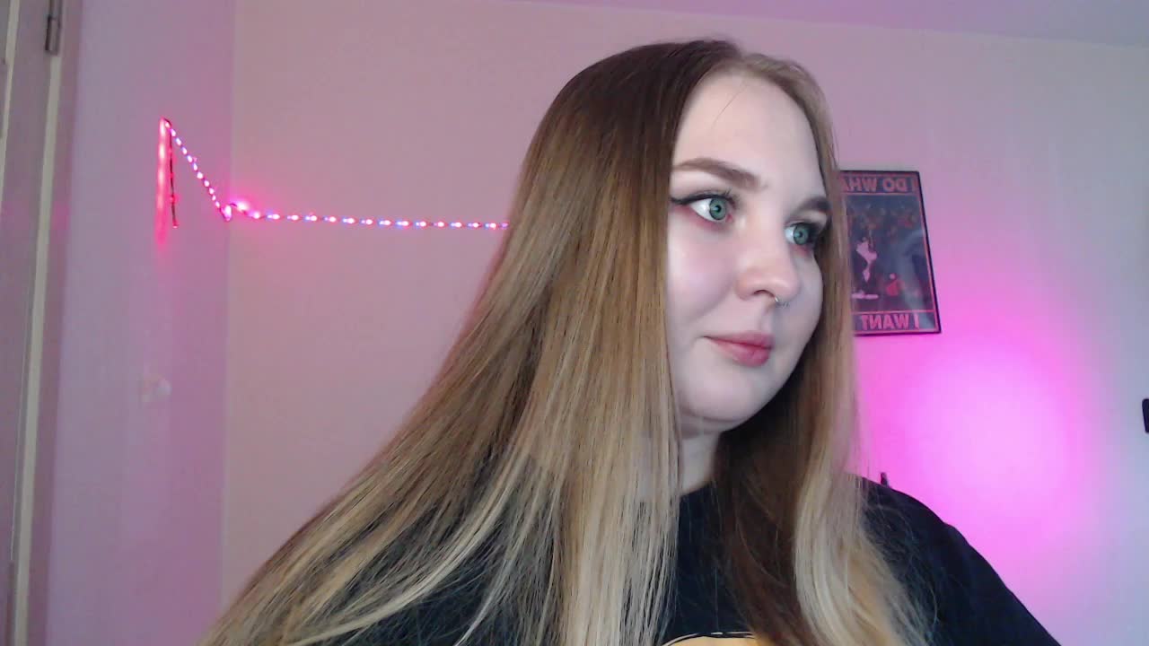 Greeenfriends6969 Live Sex December 13, 2025