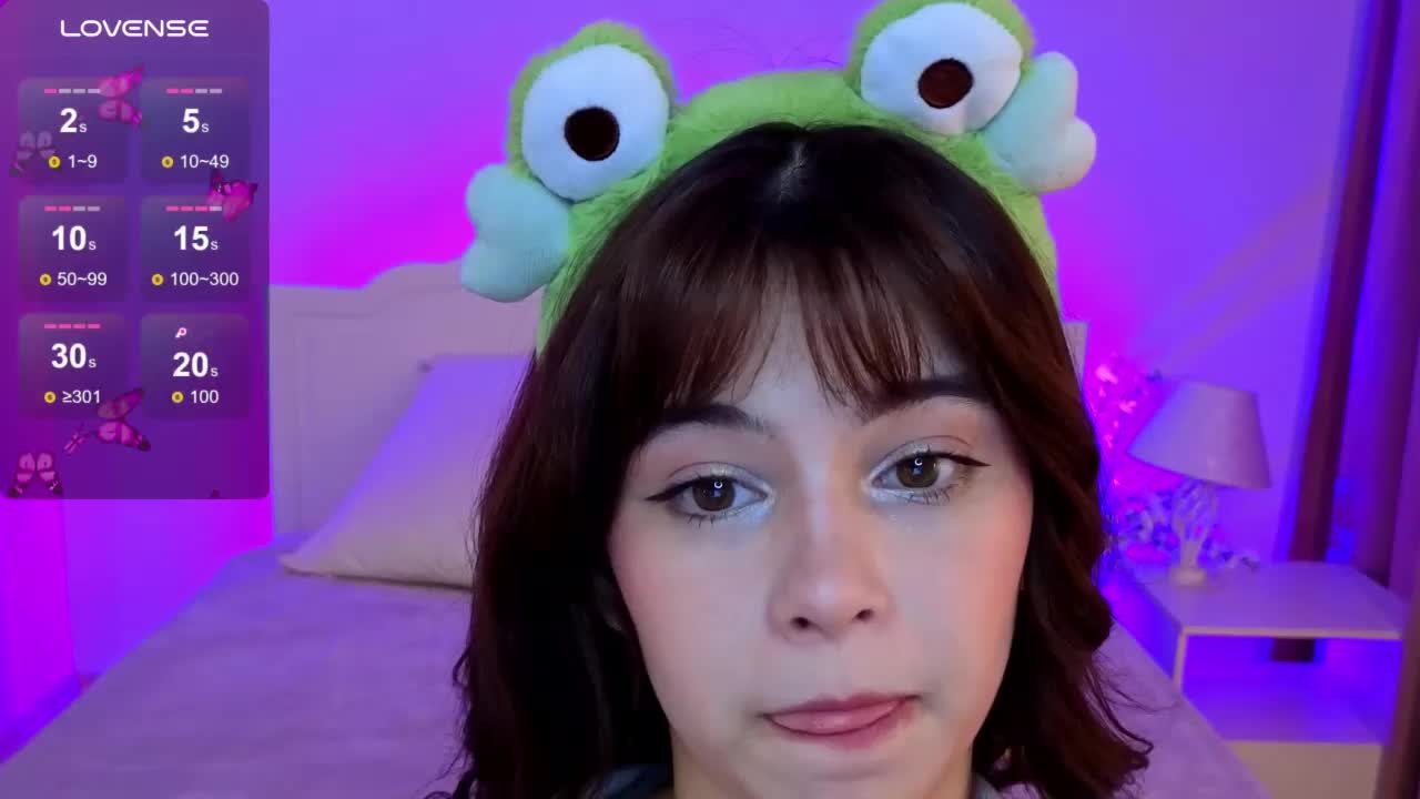 CoralineJones Live Sex December 18, 2025