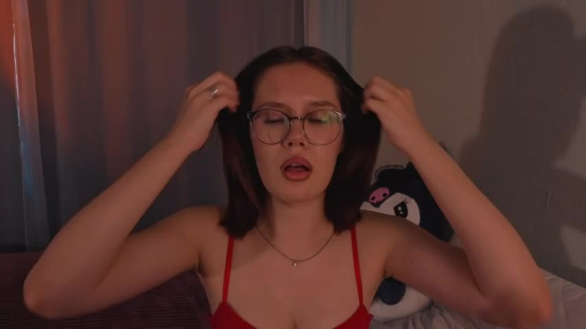 Mia_Luw Live Sex December 15, 2025