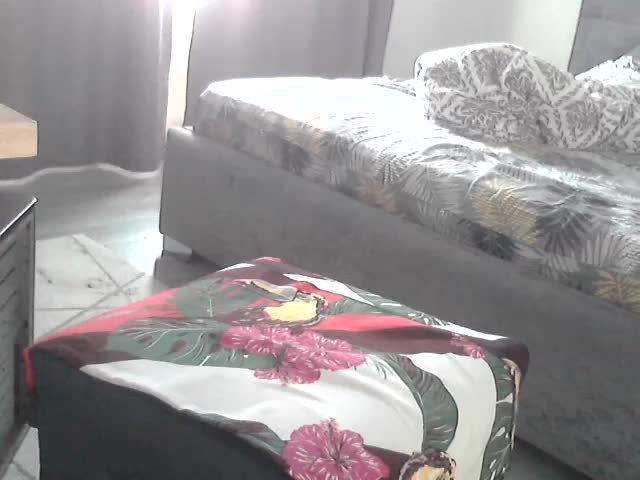 Marie301 Live Sex August 18, 2025