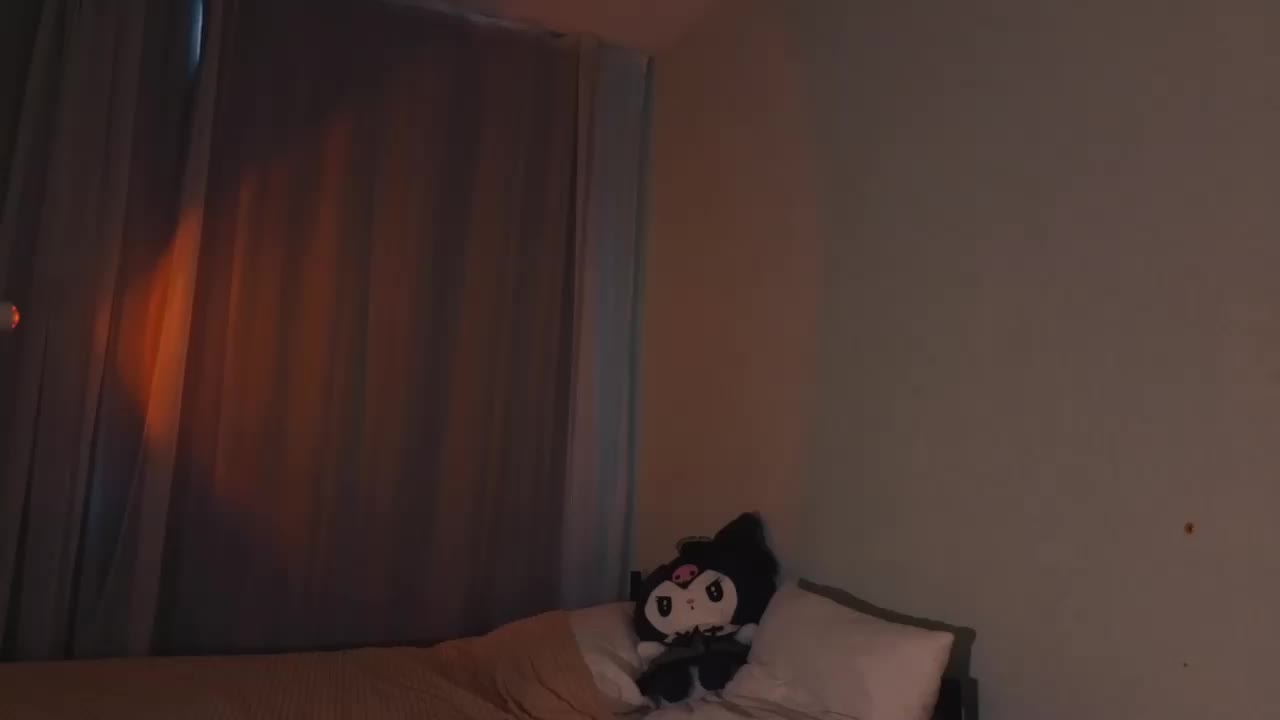 MiaLuw Live Sex December 14, 2025