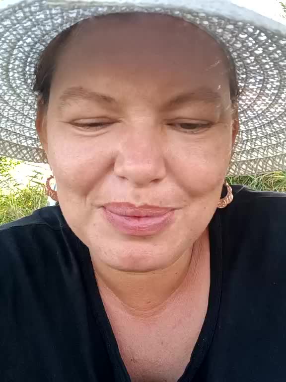 Raspberry_Rum Live Sex December 17, 2025