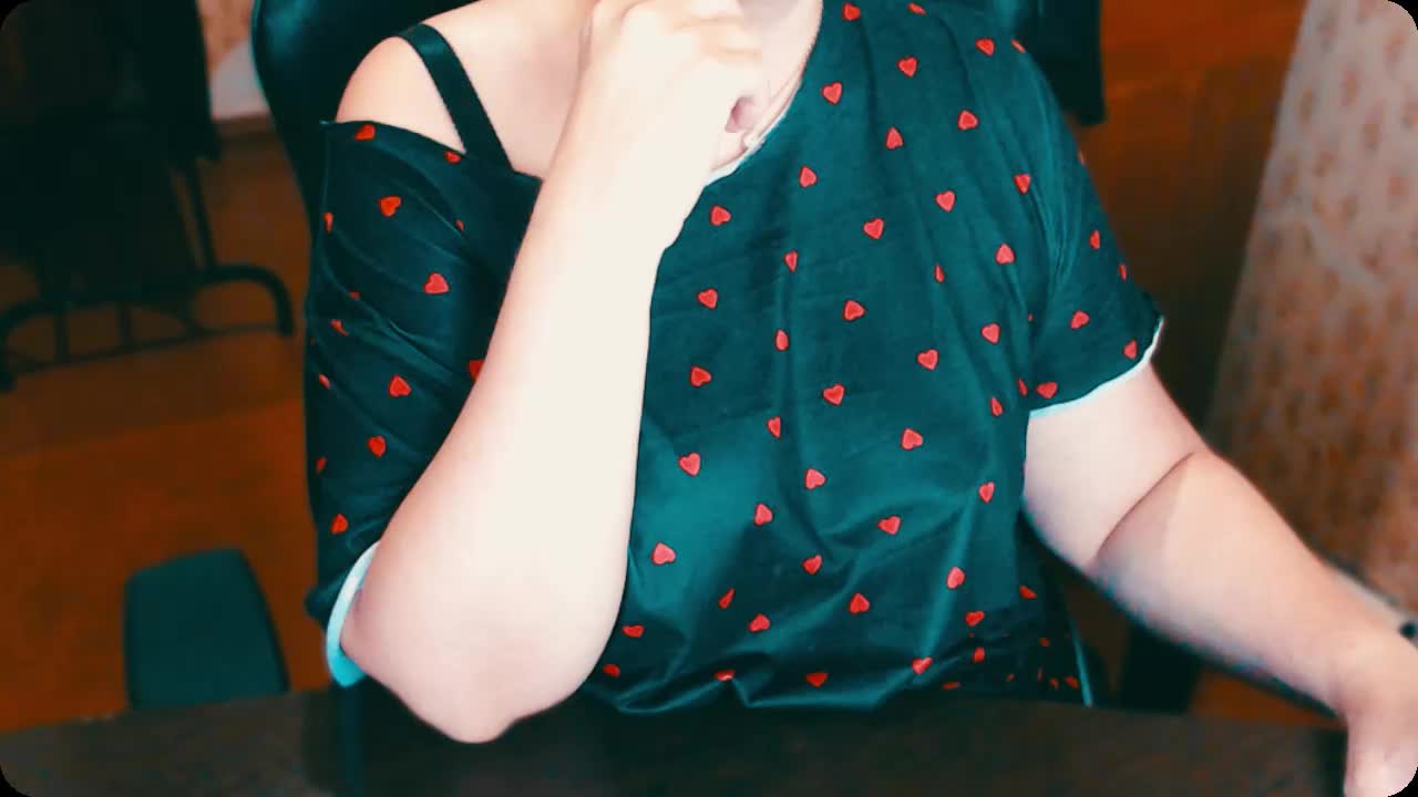 Alisa1917 Live Sex December 14, 2025