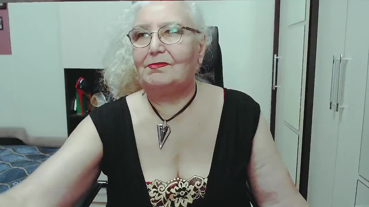 GrannyWants Live Sex December 17, 2025