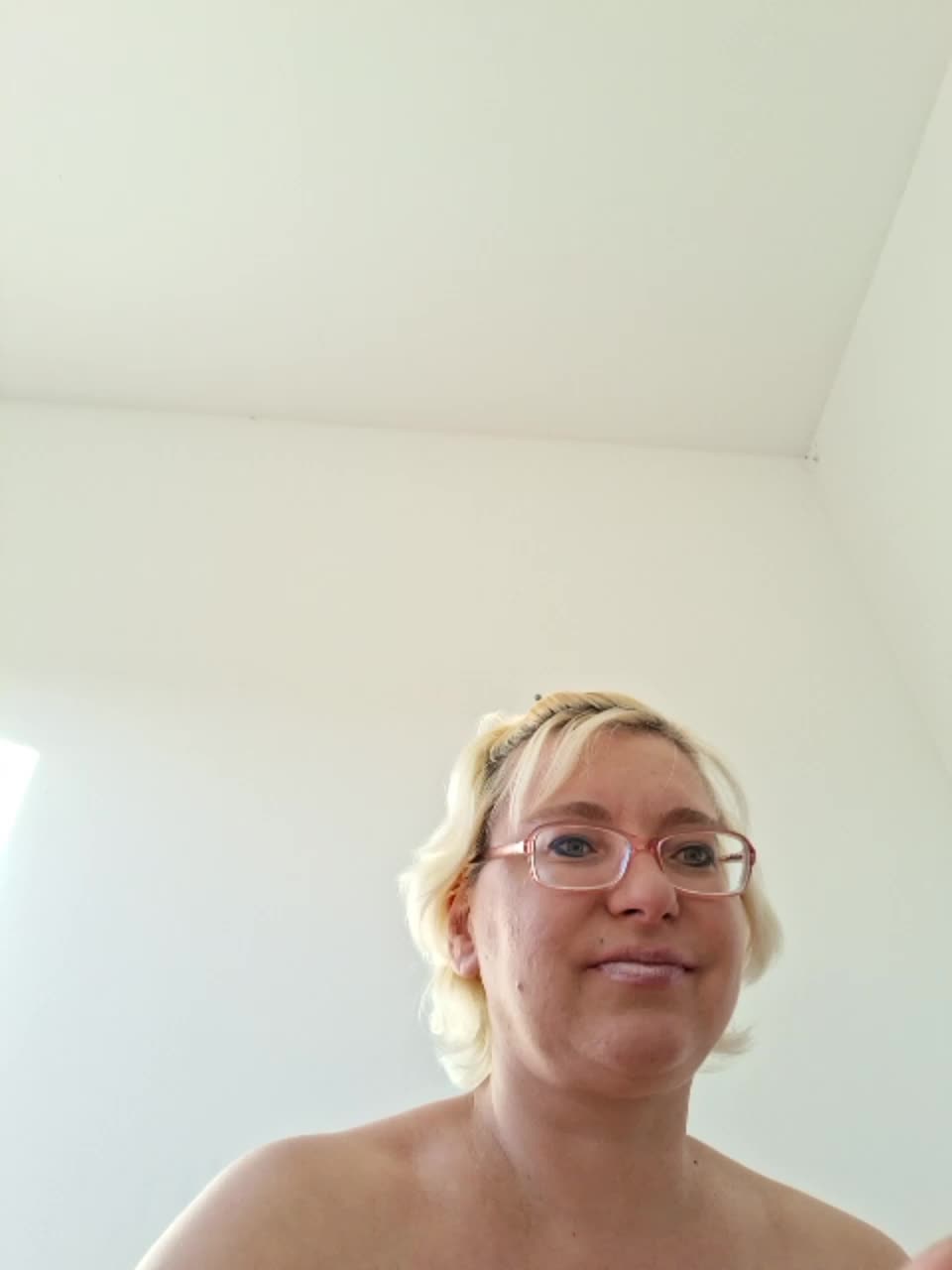 Vika211 Live Sex December 17, 2025